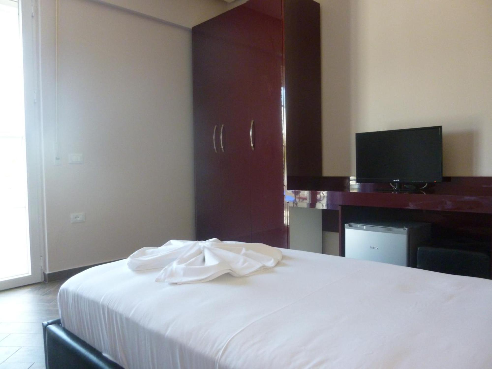 Villamaria Hotel Zvernec Luaran gambar